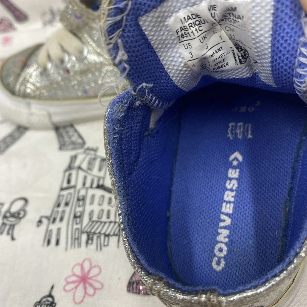 Converse All Star Kids Size 3 Glitter With Stars